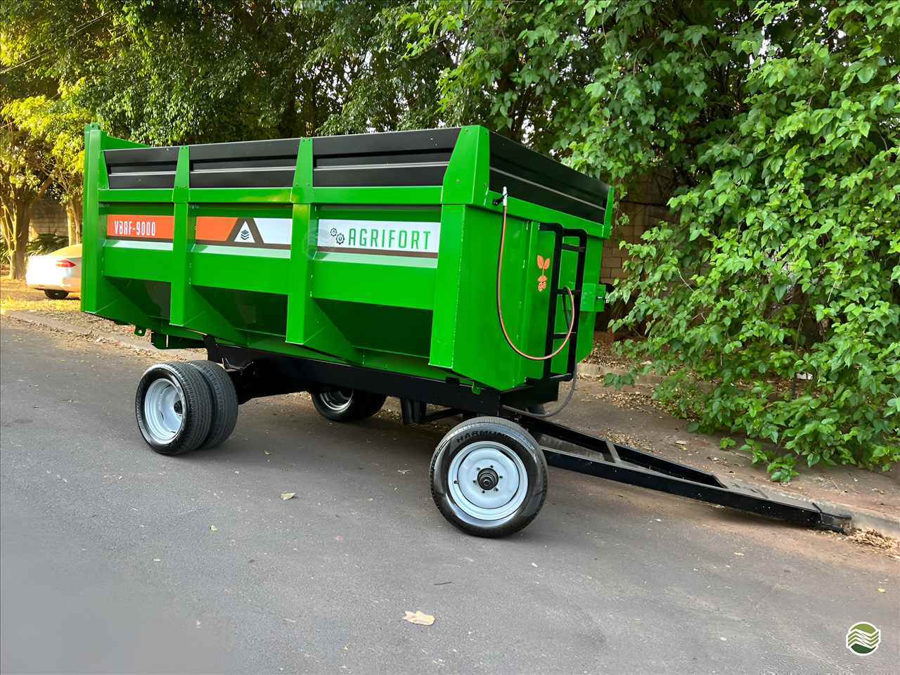 IMPLEMENTOS AGRICOLAS CARRETA AGRÍCOLA CARRETA BASCULANTE Agrifort ARARAQUARA SÃO PAULO SP